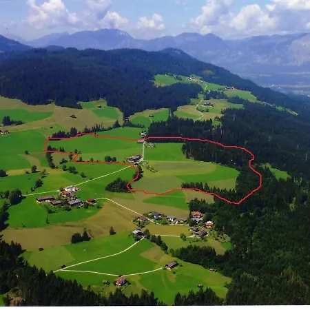 Urlaub-Am-Bio-Bauernhof-Achrainer-Moosen-Hohe-Salve 布里克森谷地霍普夫加尔滕
